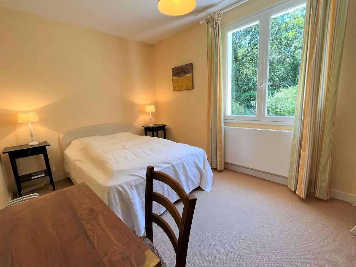 Holiday home Grande Maison Familiale A 800M De La Plage De Kermor Avec Jardin - Fr-1-481-122 Combrit